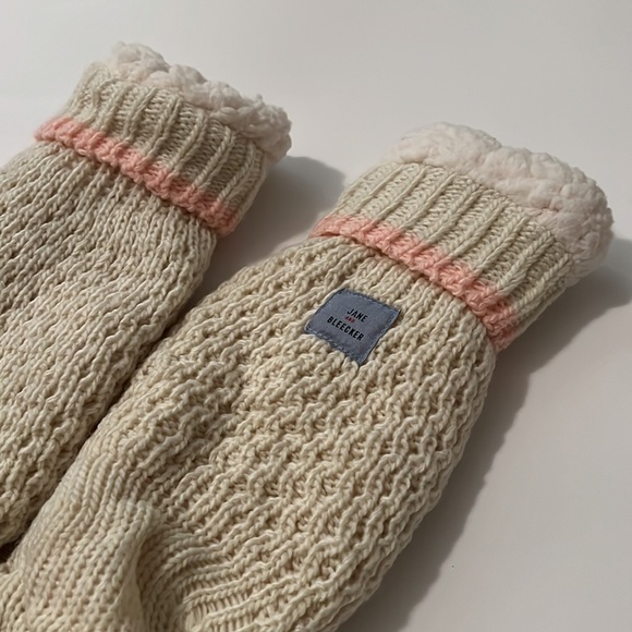 Jane & Bleeker slipper socks - Picture 3 of 5